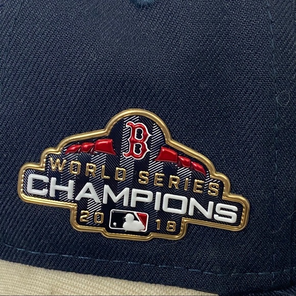LIMITED BOSTON RED SOX 2018 GOLD TRIM BASEBALL CAP - Picture 2 of 9